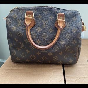 LOUIS VUITTON speedy handbag monogram canvas 25